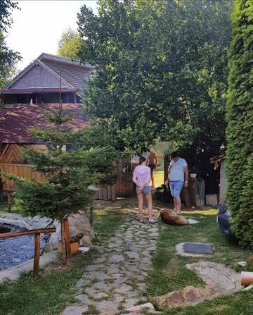 Фото номера Коттедж с 6 спальнями Дома для отпуска Cabana Sebes г. Фэгэраш 7