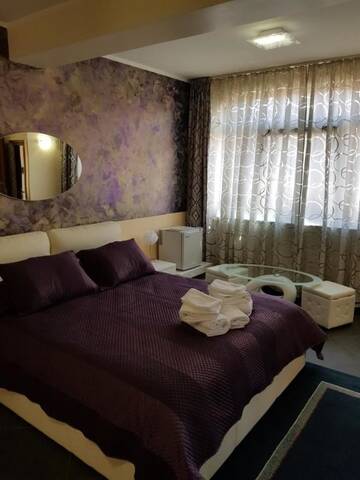 Фото номера Двухместный номер с 1 кроватью Отель Liberty Rooms г. Фэгэраш 23