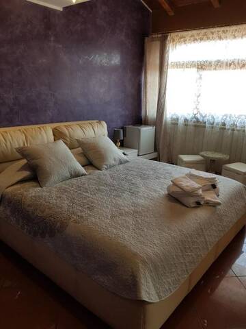 Фото номера Двухместный номер с 1 кроватью Отель Liberty Rooms г. Фэгэраш 25