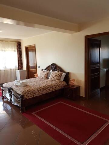 Фото номера Люкс Отель Liberty Rooms г. Фэгэраш 8
