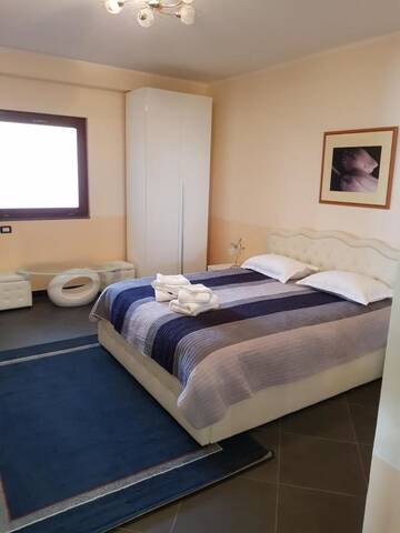 Фото номера Люкс Отель Liberty Rooms г. Фэгэраш 10